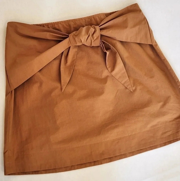 NWT || LOST + WANDER || Lady Like Charm miniskirt - Picture 4 of 7